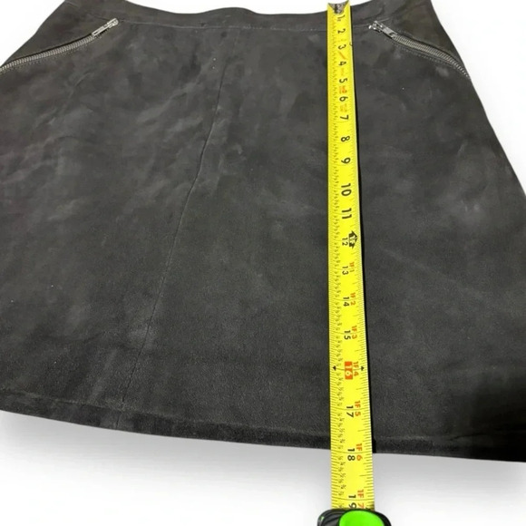 Topshop Dark Olive Suede High Waist Silver Zip Closure/Pocket Detail Mini Skirt - Picture 7 of 16